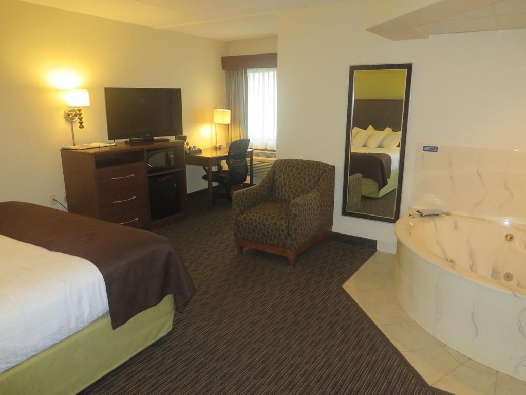 Americinn By Wyndham Rice Lake Εξωτερικό φωτογραφία