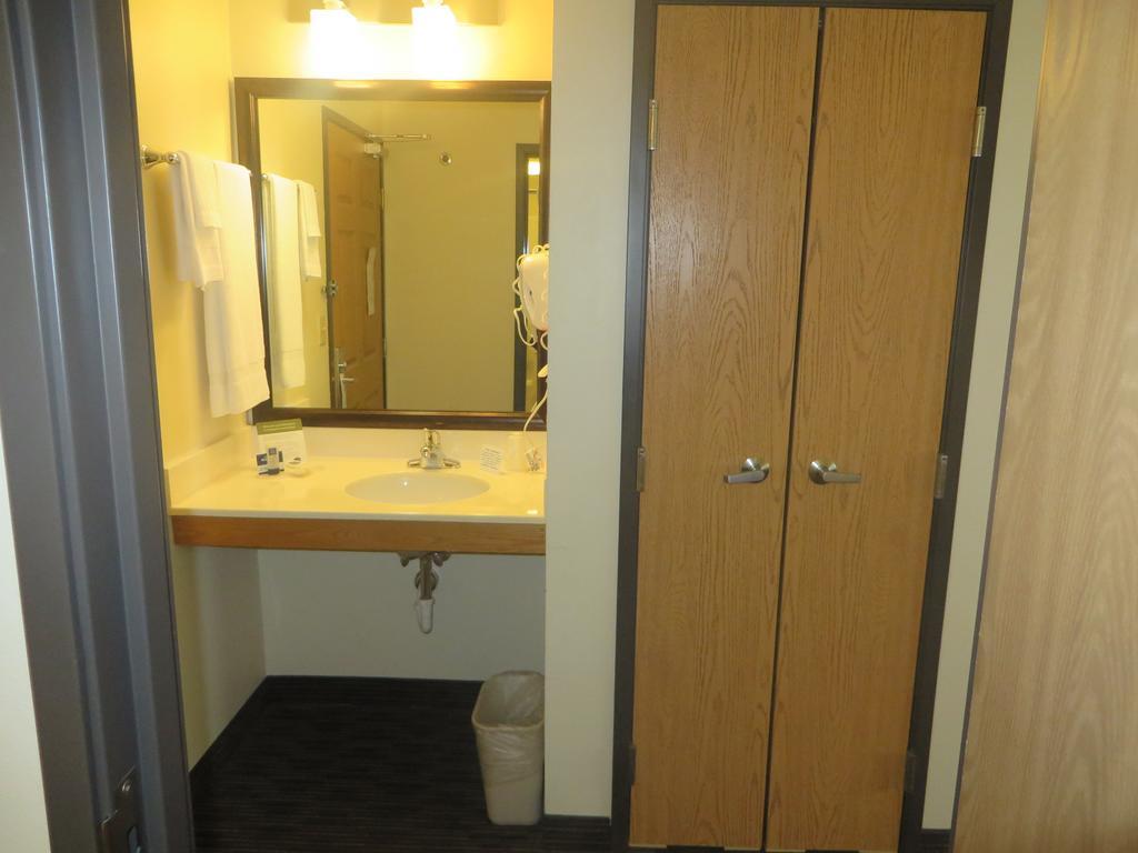 Americinn By Wyndham Rice Lake Εξωτερικό φωτογραφία