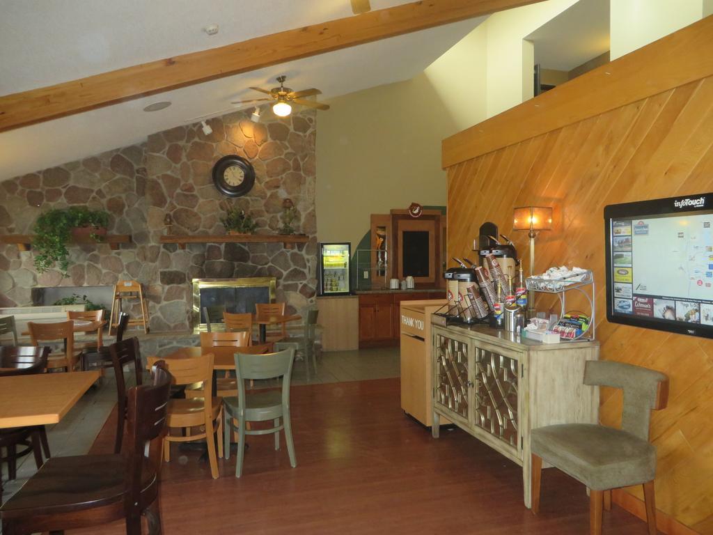 Americinn By Wyndham Rice Lake Εξωτερικό φωτογραφία