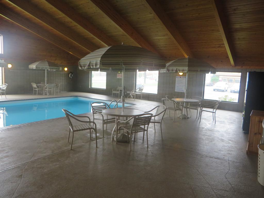 Americinn By Wyndham Rice Lake Εξωτερικό φωτογραφία