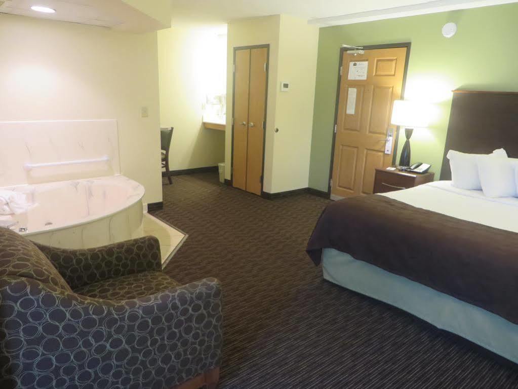 Americinn By Wyndham Rice Lake Εξωτερικό φωτογραφία